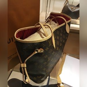 Louie Vuitton Neverfull MM